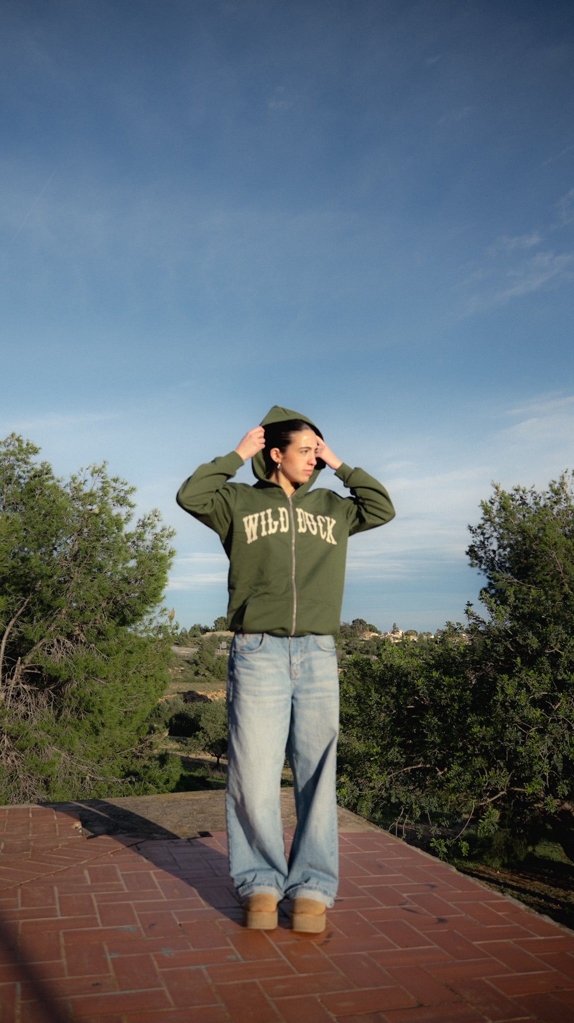 DISTRESSED ZIP UP HOODIE